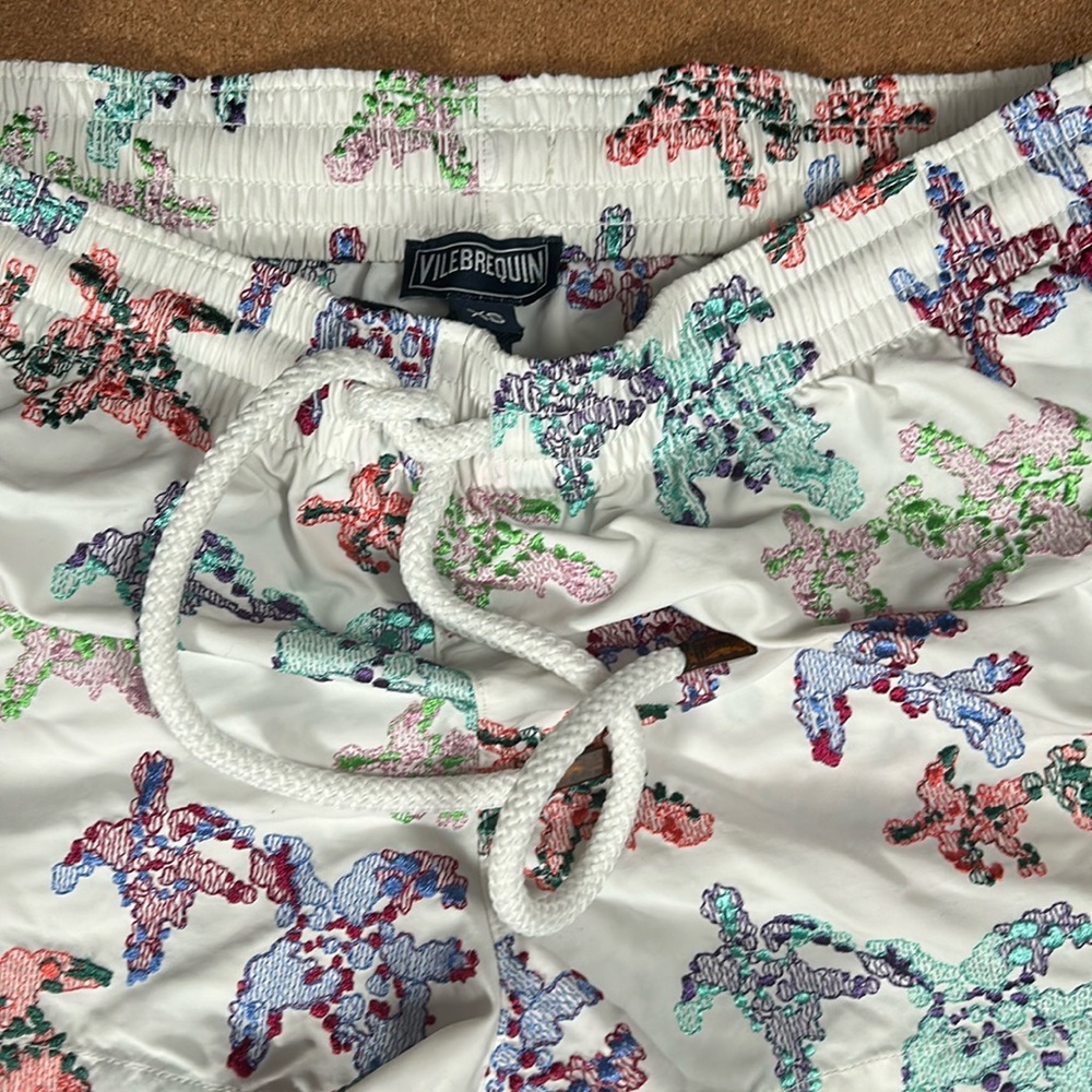 Vilebrequin Men's Watercolor Turtle Print Superflex Swim Trunks XS - Picture 3 of 16